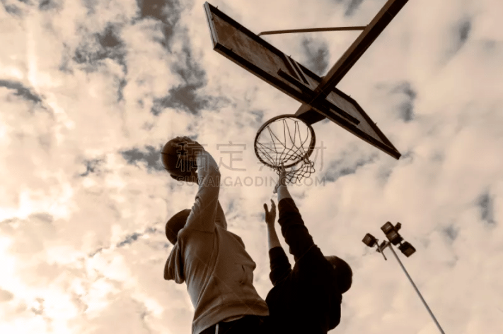 足球曝某豪门将出售队内三名老将，重建计划开启