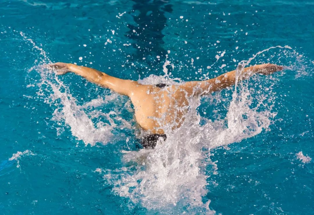 于根伟：开直播为缓解球员压力，我的工作不是研究网络资讯